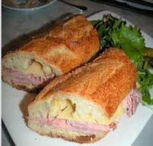 Bánh mỳ bỏ lò dăm bông và phomai